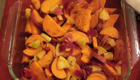 Feast thine eyes- and thine stomach- this Thanksgiving with a dish of sweet potatoes. Photo by Flickr user SaucyGlo. 