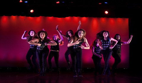 Dancers perform a hip-hop piece set to a mix of Chris Brown songs. From left to right: Natania ’17, Kalia ’15, Sabrina ’16, Morgan ’16, Sarah ’15, Anna ’17, Deborah ’17, Abby ’16.  Photo by Genesis Ahtty.