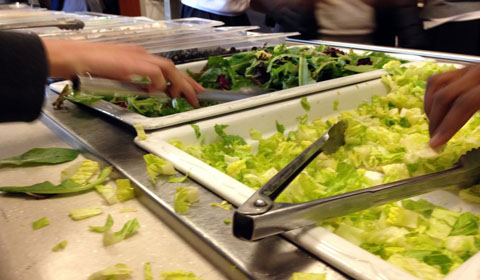 Culinart nutritionist Sarah Roach recommended to Marlborough girls to eat healthy foods, such as leafy greens. Photo by Baxter '16.