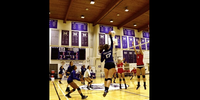 Gracie '17 won Varsity Volleyball's Most Spirited Player award. Photo by staff photographer Sophie '18