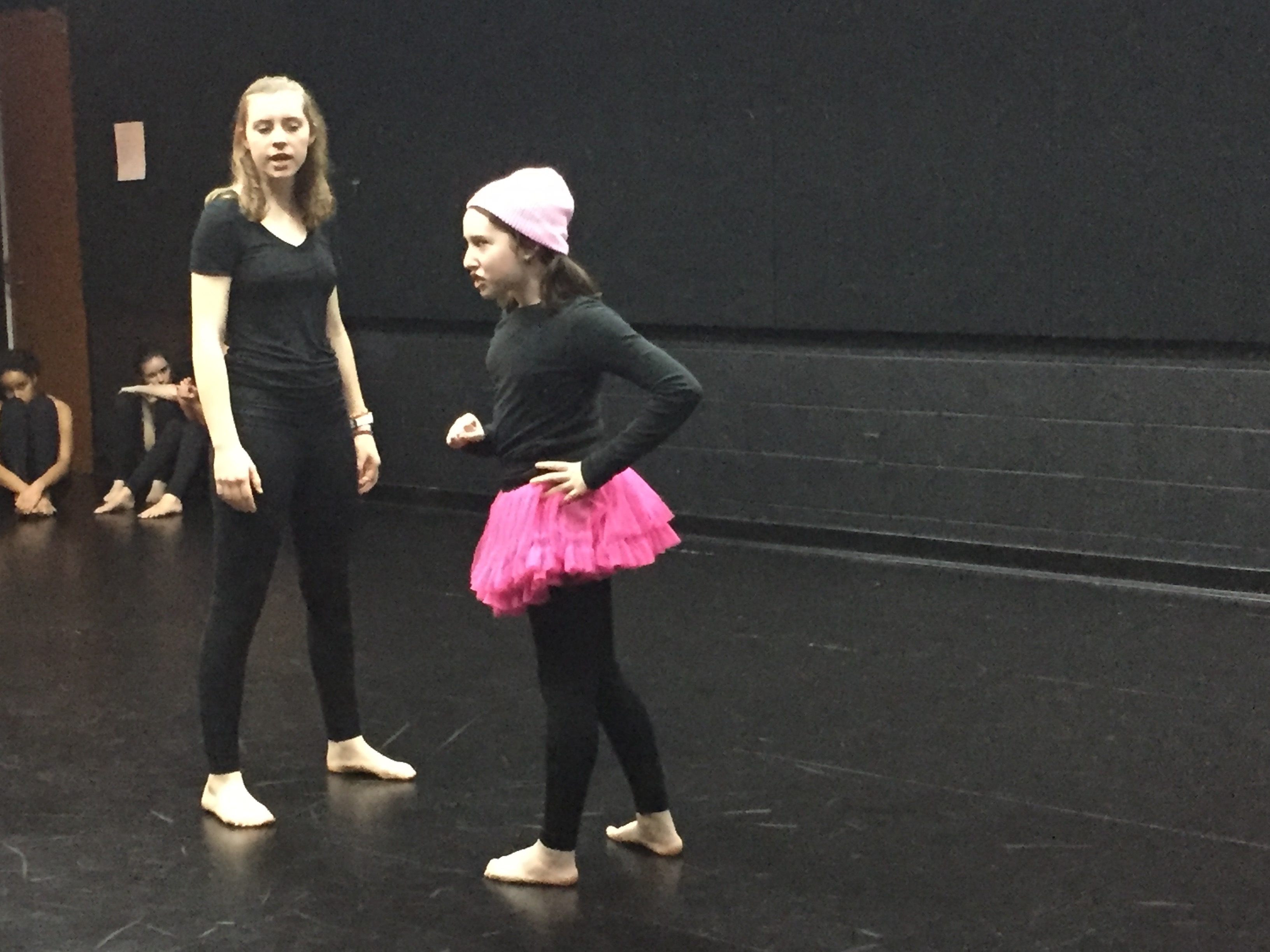 Ellie ’18 and Tess ’18 rehearse a scene during a workshop. Contributing Photographer Lizi Watt