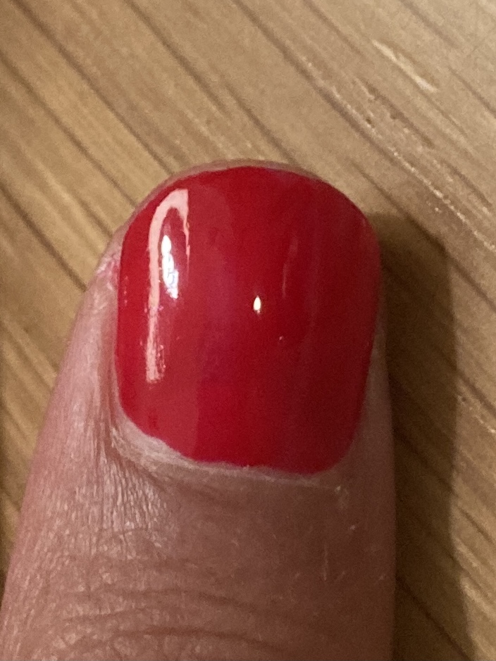 Painting my nails: a progressive love story