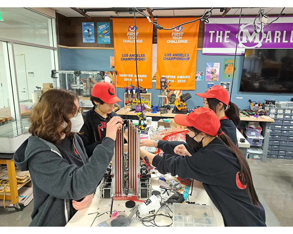 Spotlight on the robotics teams